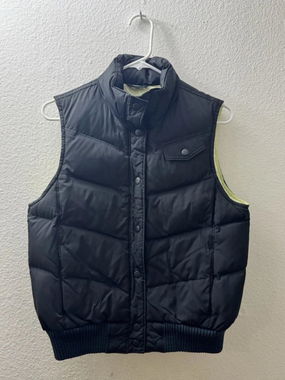 Gap Vintage Black Down Puffer Vest